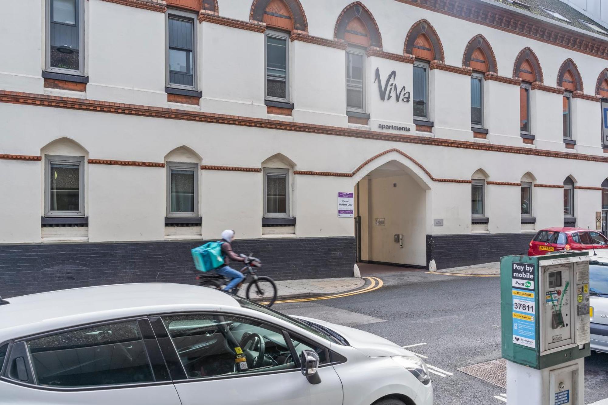 Heart Of City Centre Luxury Apartment With Secure Underground Parking Birmingham Buitenkant foto
