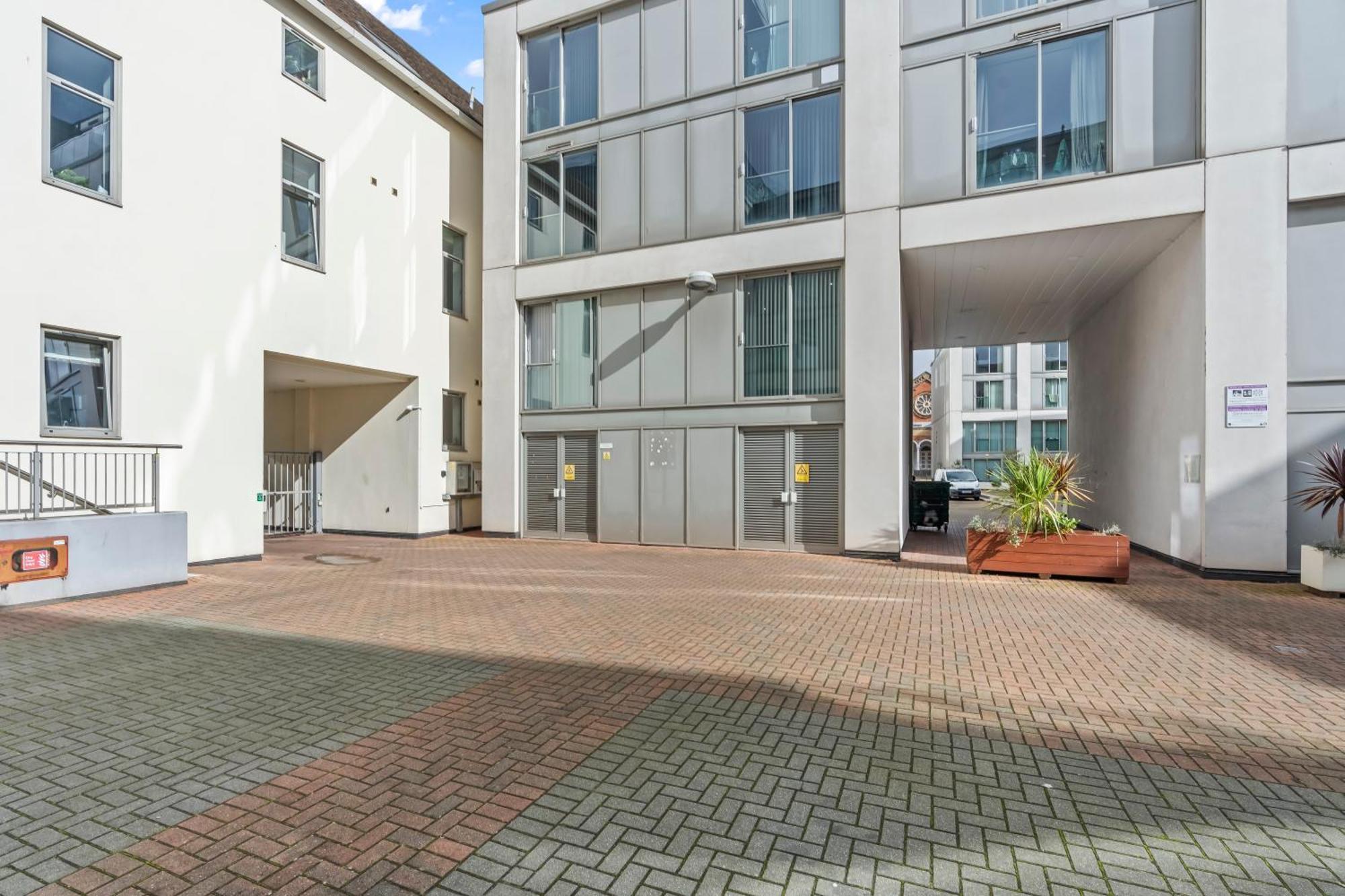 Heart Of City Centre Luxury Apartment With Secure Underground Parking Birmingham Buitenkant foto